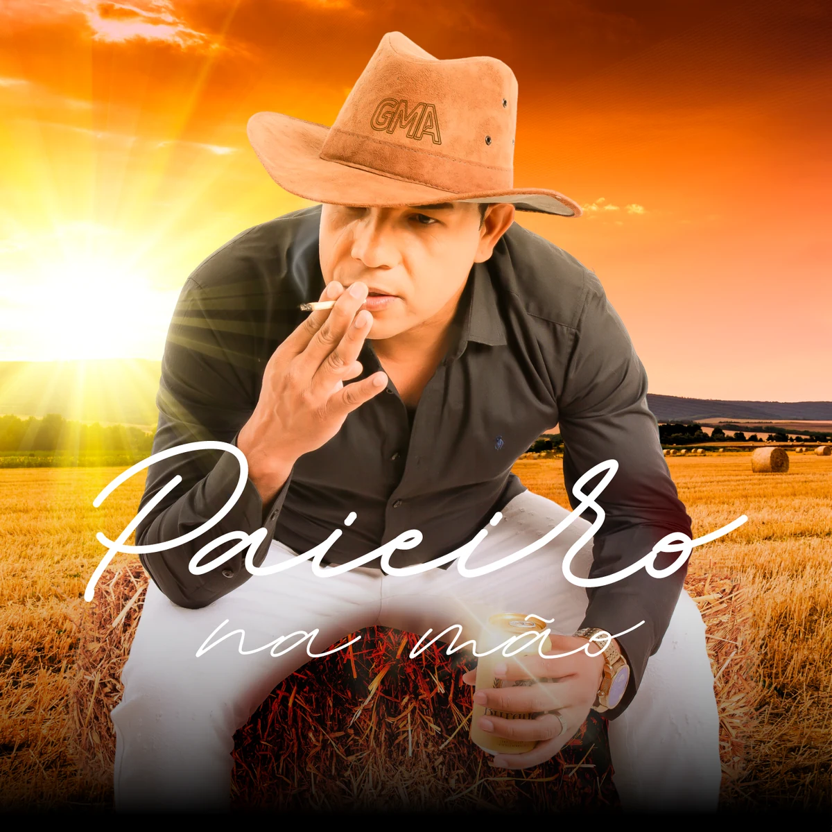 Capa de Paieiro Na Mão